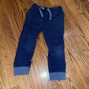 Size 3T Cat&Jack 7/10 worn navy blue Joggers